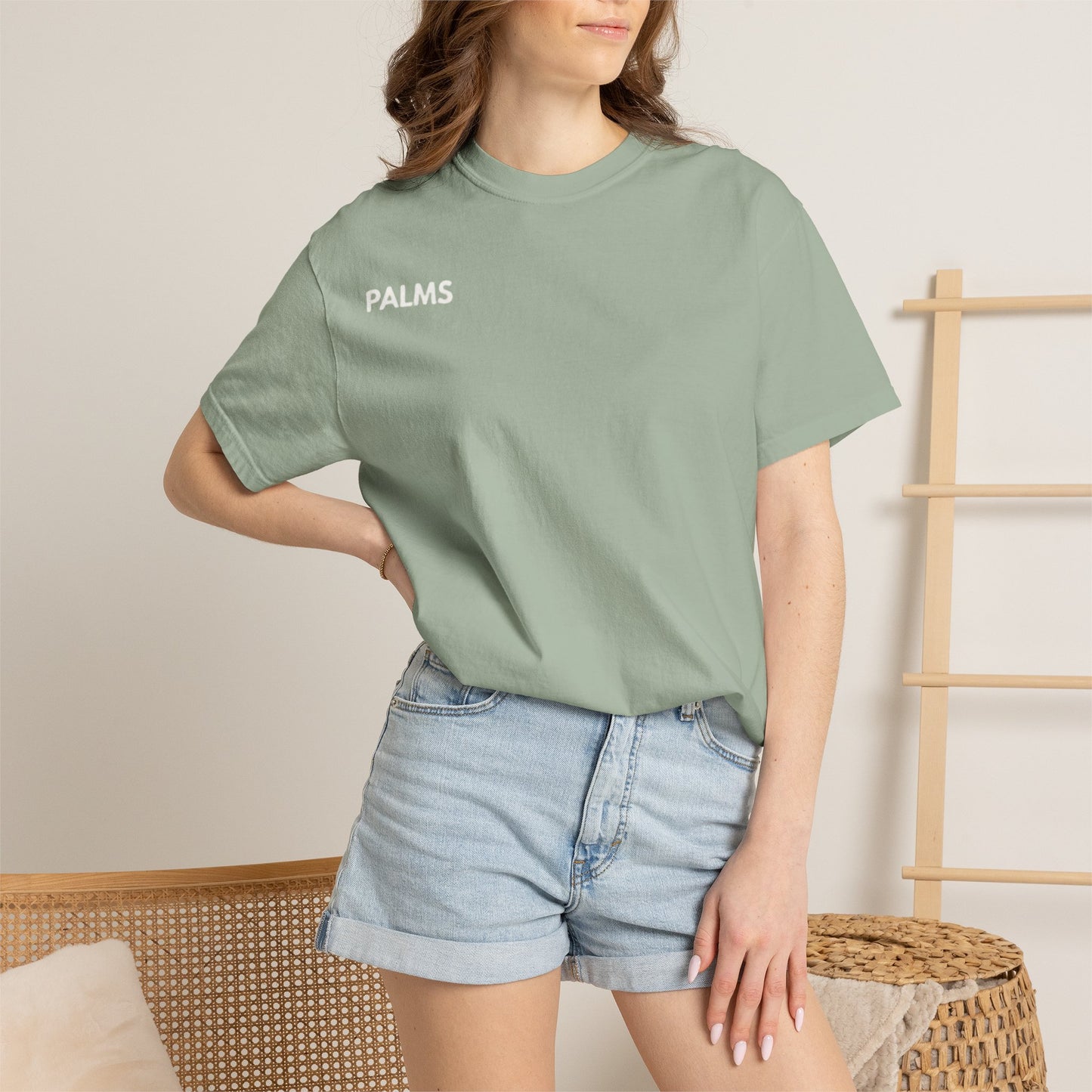 Palm Leaf Tee — Minimal Botanical Graphic T-Shirt