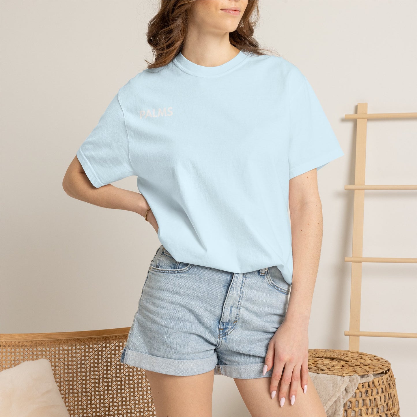 Palm Leaf Tee — Minimal Botanical Graphic T-Shirt