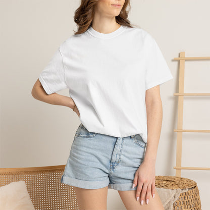 Palm Leaf Tee — Minimal Botanical Graphic T-Shirt